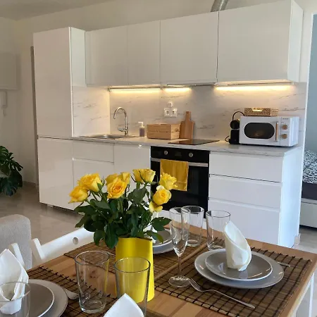 Cozy 1 Bedroom Juan-les-pins - Walk To Beaches, Restaurants, Old Town Apartmán Antibes