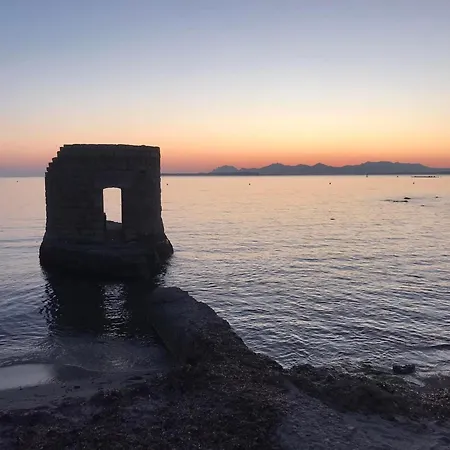 Cozy 1 Bedroom Juan-les-pins - Walk To Beaches, Restaurants, Old Town * Antibes