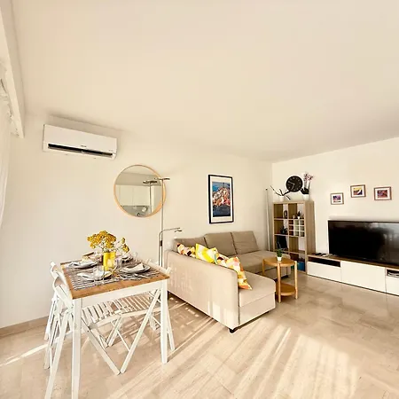 아파트 Cozy 1 Bedroom Juan-les-pins - Walk To Beaches, Restaurants, Old Town 앙티브