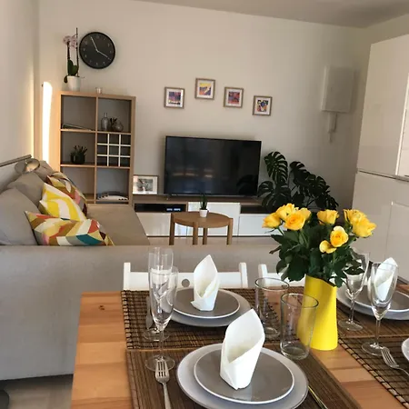 Cozy 1 Bedroom Juan-les-pins - Walk To Beaches, Restaurants, Old Town Апартаменты Антиб