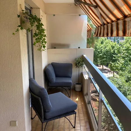Апартаменты Cozy 1 Bedroom Juan-les-pins - Walk To Beaches, Restaurants, Old Town Антиб