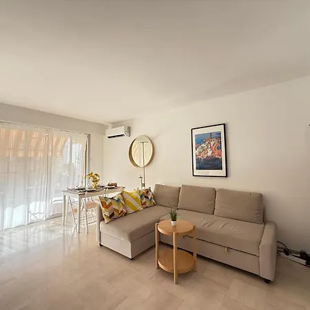 Cozy 1 Bedroom Juan-les-pins - Walk To Beaches, Restaurants, Old Town