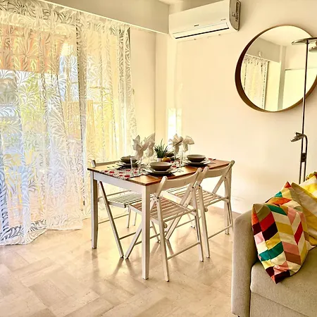 Апартаменты Cozy 1 Bedroom Juan-les-pins - Walk To Beaches, Restaurants, Old Town Антиб