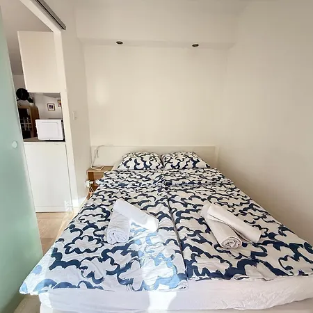 Cozy 1 Bedroom Juan-les-pins - Walk To Beaches, Restaurants, Old Town Lägenhet *