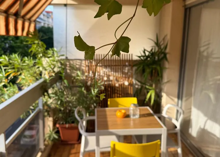 Cozy 1 Bedroom Juan-les-pins - Walk To Beaches, Restaurants, Old Town Διαμέρισμα