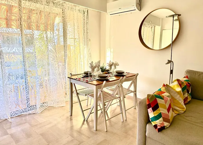 Διαμέρισμα Cozy 1 Bedroom Juan-les-pins - Walk To Beaches, Restaurants, Old Town Αντίμπ