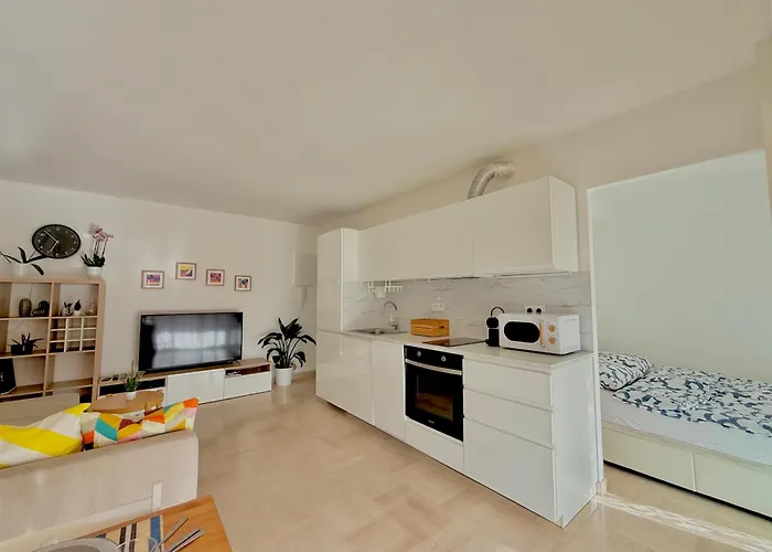 Διαμέρισμα Cozy 1 Bedroom Juan-les-pins - Walk To Beaches, Restaurants, Old Town